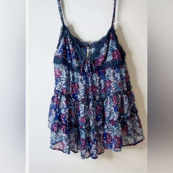 Free People! Merrie’s Garden Flowy Tank Top NWOT! - Picture 3 of 5
